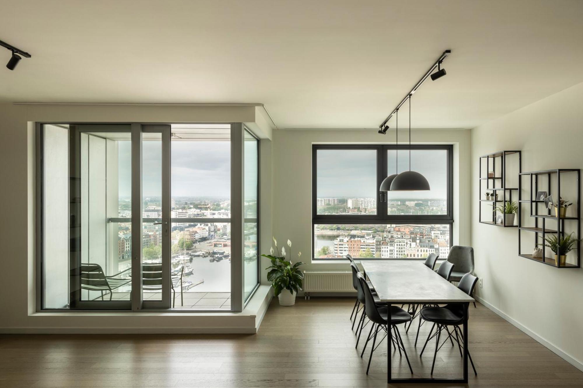Apartment Uniek - Mooiste En Hoogste Uitzicht Op Antwerpen! - Incl Gratis Parking Antwerp